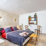 D'hotes Chez Jacques فندق مبيت وإفطار 4*
