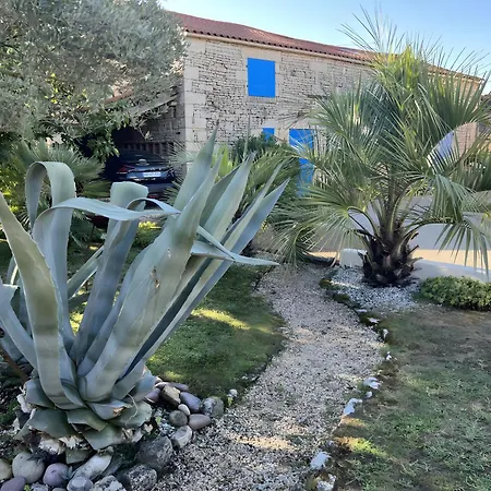 D'hotes Chez Jacques 4*