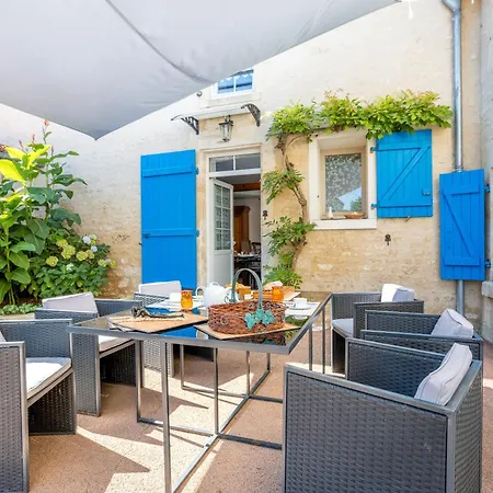 D'hotes Chez Jacques Bed and Breakfast