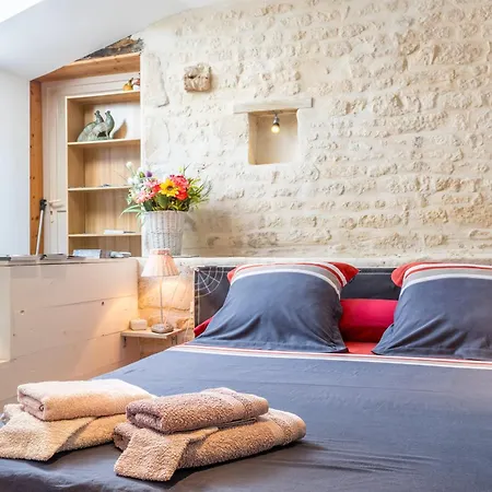 D'hotes Chez Jacques Bed and Breakfast 4*